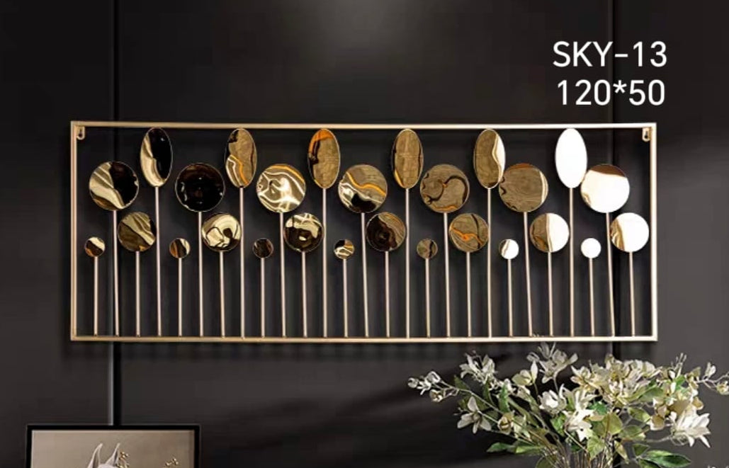Décoration Murale Métallique SKY-13 – Élégance et Raffinement