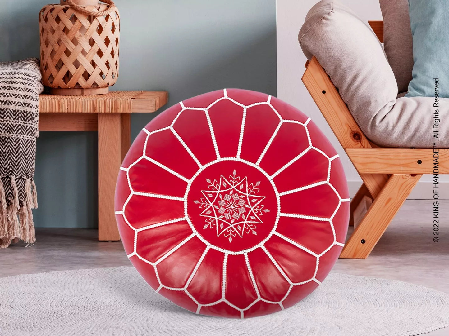 Pouf marocain rouge en cuir – Chic, artisanal & vibrant