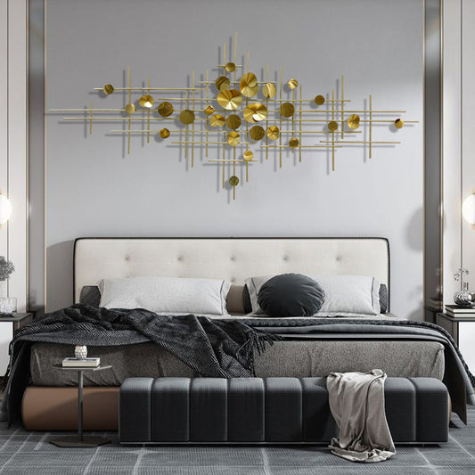 Décoration murale design en métal doré – Élégance et modernité