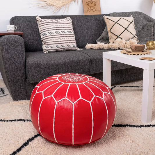 Pouf marocain rouge en cuir – Chic, artisanal &amp; vibrant